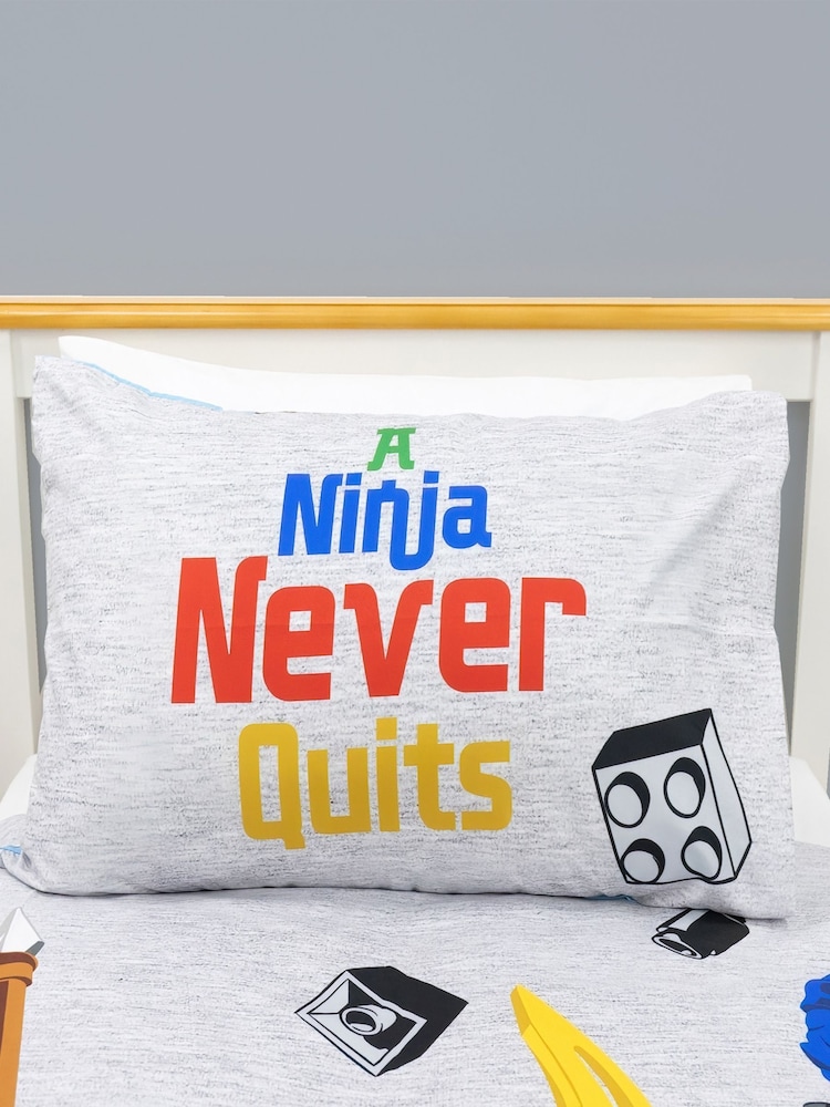 Einzelbettgarnitur mit Charaktermotiv aus LEGO Ninjago - Bild 2 von 4