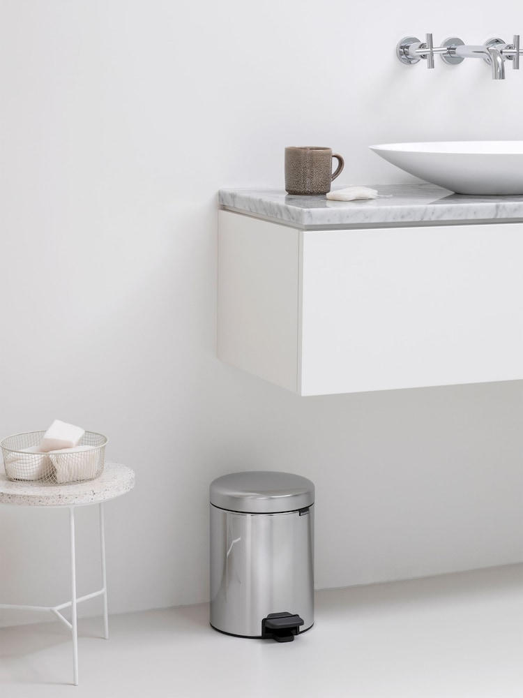 Brabantia Brilliant Steel NewIcon Recycle Double 2L Pedal Bin - Image 1 of 6