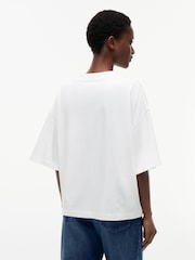 Tommy Hilfiger Natural Crest Relaxed Oversized T-Shirt - Image 2 of 7