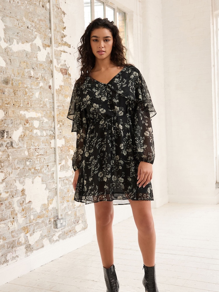 Monochrome Floral Ditsy Cape Long Sleeve Mini Dress - Image 2 of 6