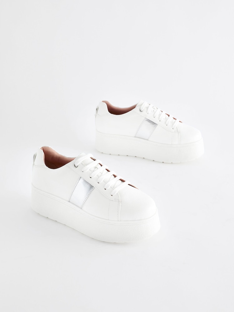 Bela - Forever Comfort® Patent Chunky na vezalke; z vezalkami Športni copati - Slika 1 iz 5
