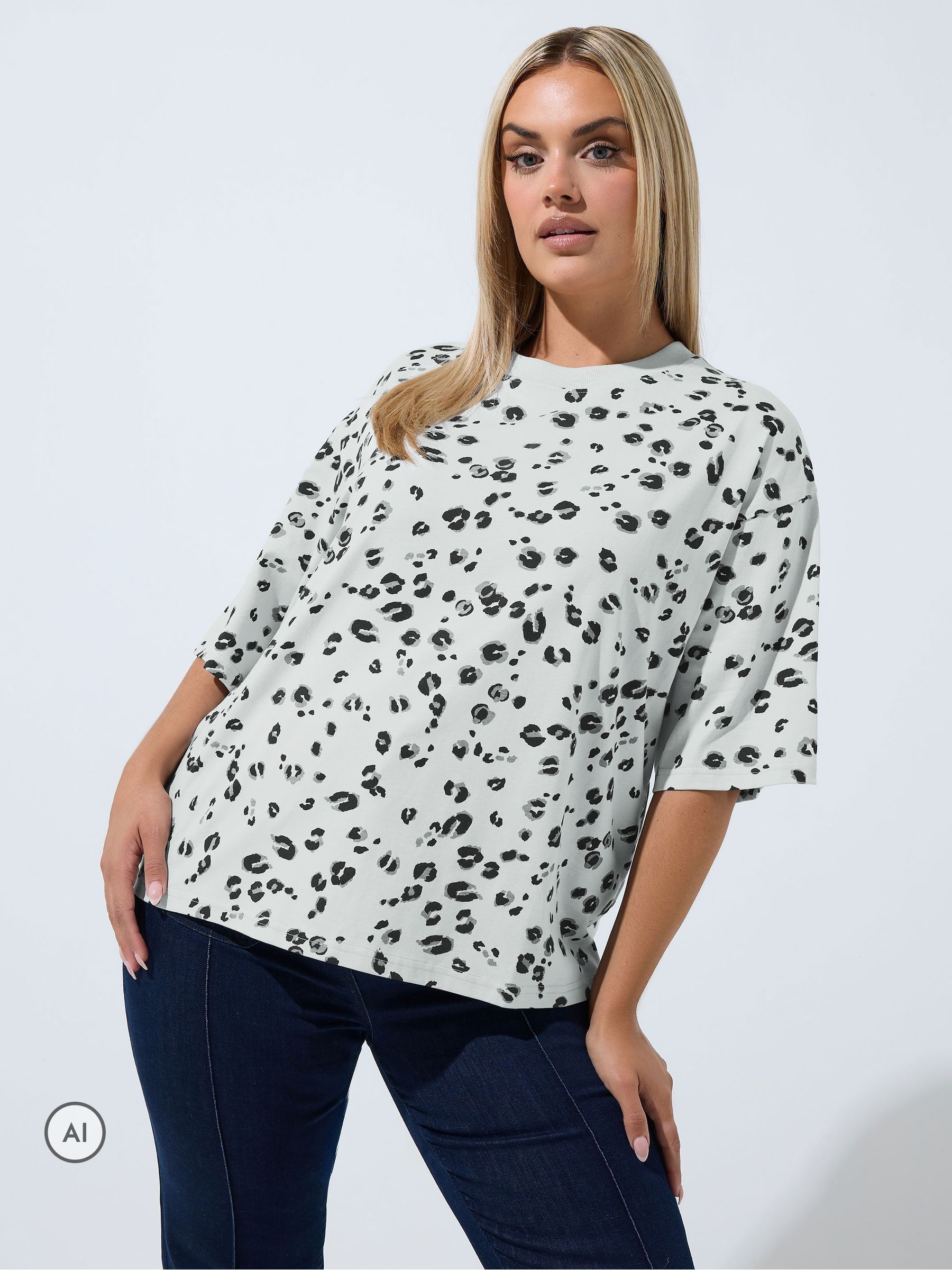 Yours Curve Women's White Limited Snow Leopard All Over Print T-Shirt - Image 1