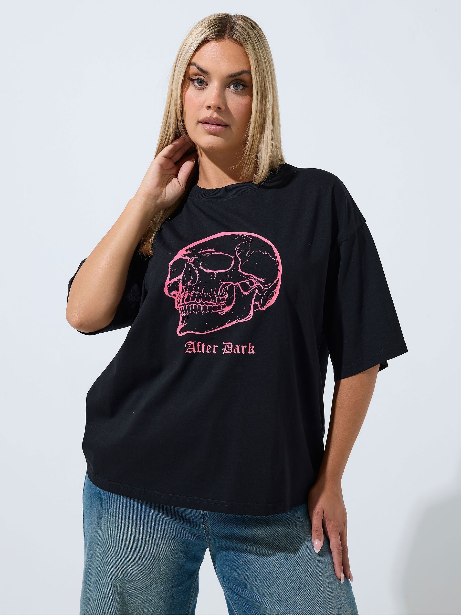 Yours Curve Women's Black Limited Skull Glow In The Dark T-Shirt - Image 1