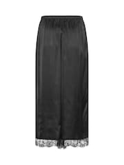 Yours Curve Black Limited Long Satin Hem Skirt - Image 7 of 7