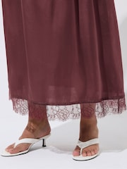 Yours Curve Red Limited Long Satin Hem Skirt - Image 4 of 6