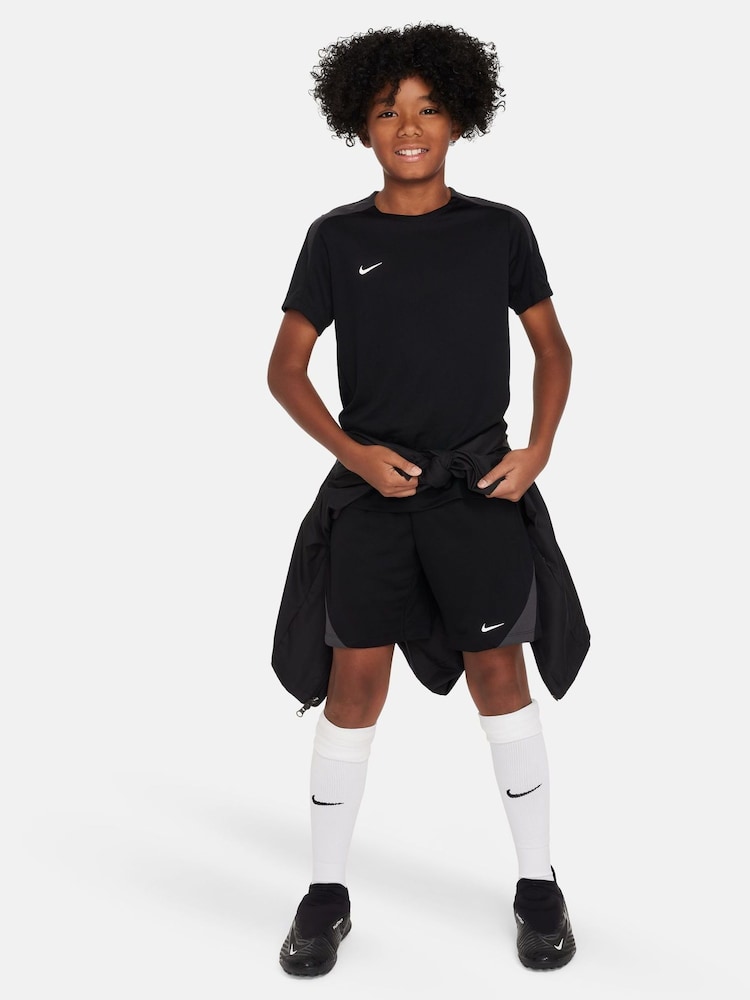 Nike Black Strike Dri-FIT Short-Sleeve Global Football Top - Image 5 of 5