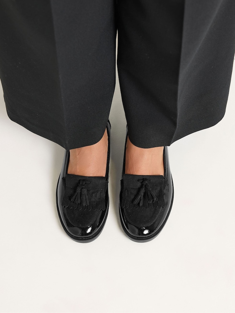 Yours Curve Black Faux Leather Fringed Tassel Loafers in Wide E Fit - Image 1 of 6 Yours Curve Black Faux Leather Fringed Tassel Loafers in Wide E Fit - Image 1 of 6