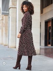 Sosandar Brown Polka Dot Print Twist Front Shirt Dress - Image 2 of 5
