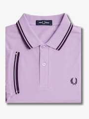 Ultraviolett/Marineblau - Fred Perry Polo-Shirt mit Doppelstreifen - Bild 7 von 7