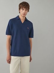 Fred Perry Relaxed Fit Trophy Collar 100% Cotton Polo Shirt - Image 1 of 6