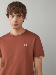 Fred Perry Twin Tipped Logo T-Shirt - Image 4 of 6