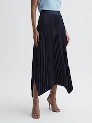 Reiss Navy Jodie Pleated Asymmetric Midi Skirt - Image 3 of 4