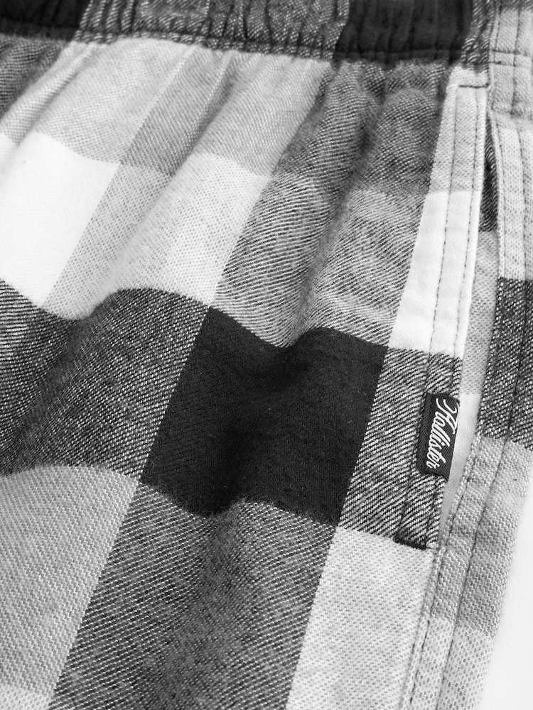Hollister White Flannel Plaid Baggy Pyjama Bottoms - Image 5 of 5