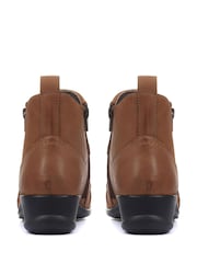Pavers Tan Ladies Dual Zip Leather Ankle Boots - Image 3 of 7