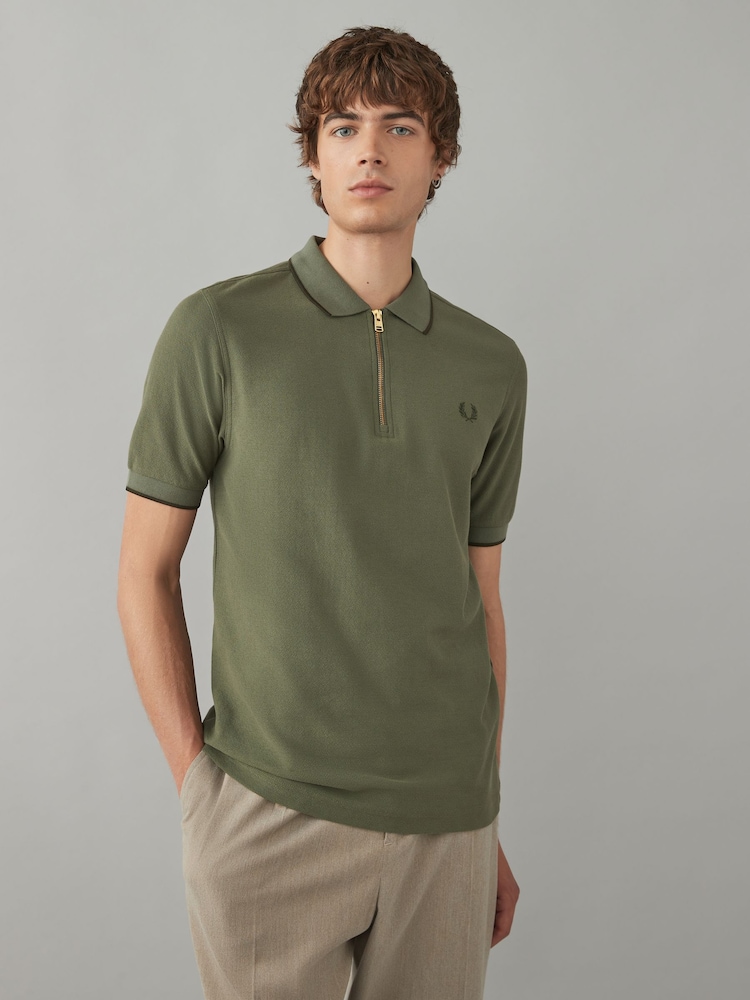Fred Perry Crepe Pique Quarter Zip 100% Cotton Polo Shirt - Image 1 of 1 Fred Perry Crepe Pique Quarter Zip 100% Cotton Polo Shirt - Image 1 of 1