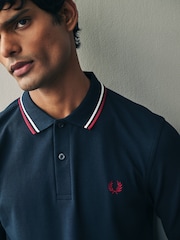 Marineblau/Weiß/Burnt Red - Fred Perry Langärmeliges Poloshirt mit doppelten Zierstreifen - Bild 4 von 4