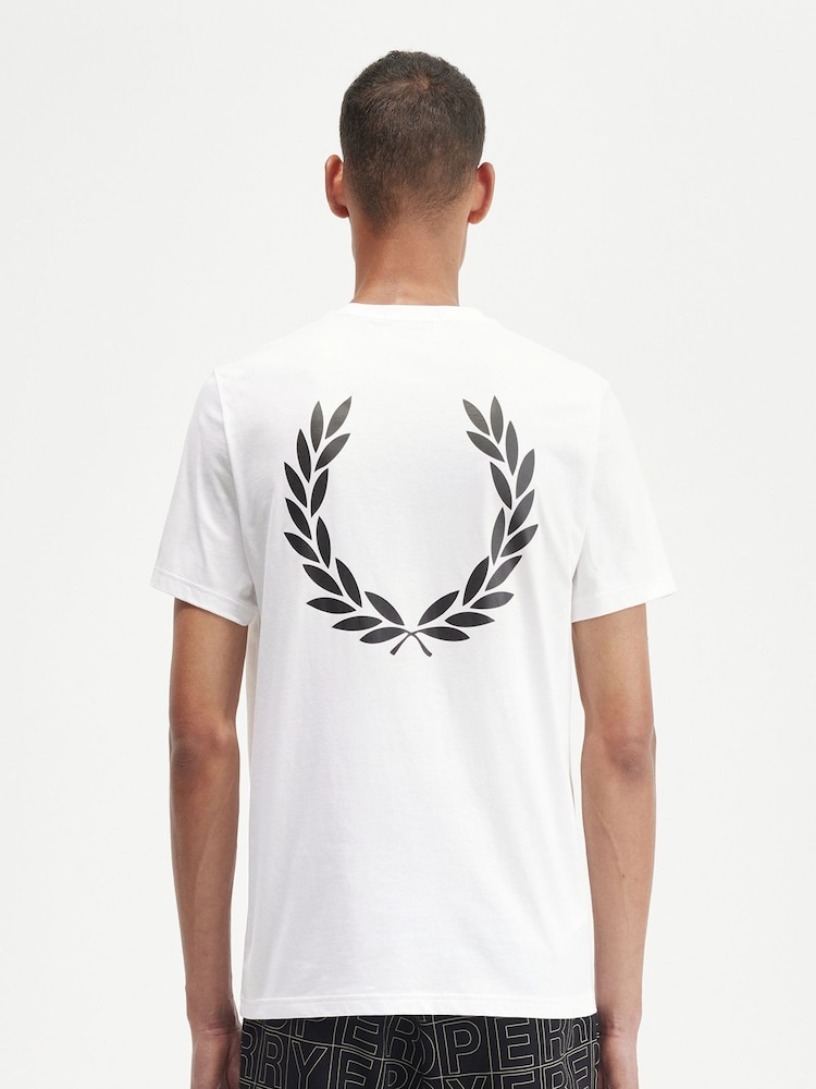 Weiß - Fred Perry T-Shirt mit Lorbeerkranz-Print auf der Rückseite aus 100 % Baumwolle - Bild 2 von 4
