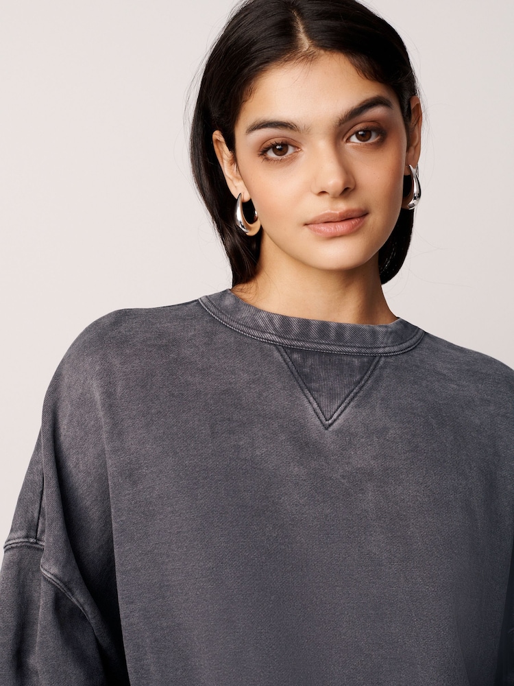 Charcoal Grey Oversized Relaxed Fit Longline Washed Crew Neck Sweatshirt - Image 4 of 6
