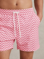 Reiss Bright Pink Cable Zig-Zag Print Drawstring Swim Shorts - Image 4 of 7