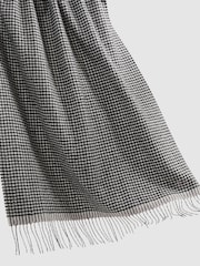 Reiss Black/White Victoria Wool Blend Dogtooth Embroidered Scarf - Image 5 of 5