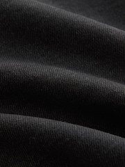 Verwaschenes Schwarz - Superweiche Denim-Shorts mit rohem Saum - Bild 6 von 8