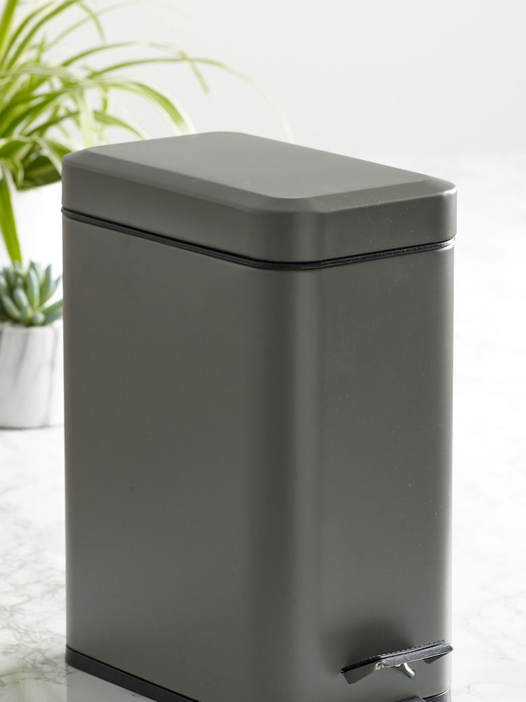 Grey Soft Close Pedal 5 Litre Bin - Image 1 of 3