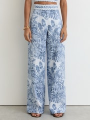 Reiss Blue Mila Petite Linen Wave-Trim Wide-Leg Trousers - Image 4 of 8