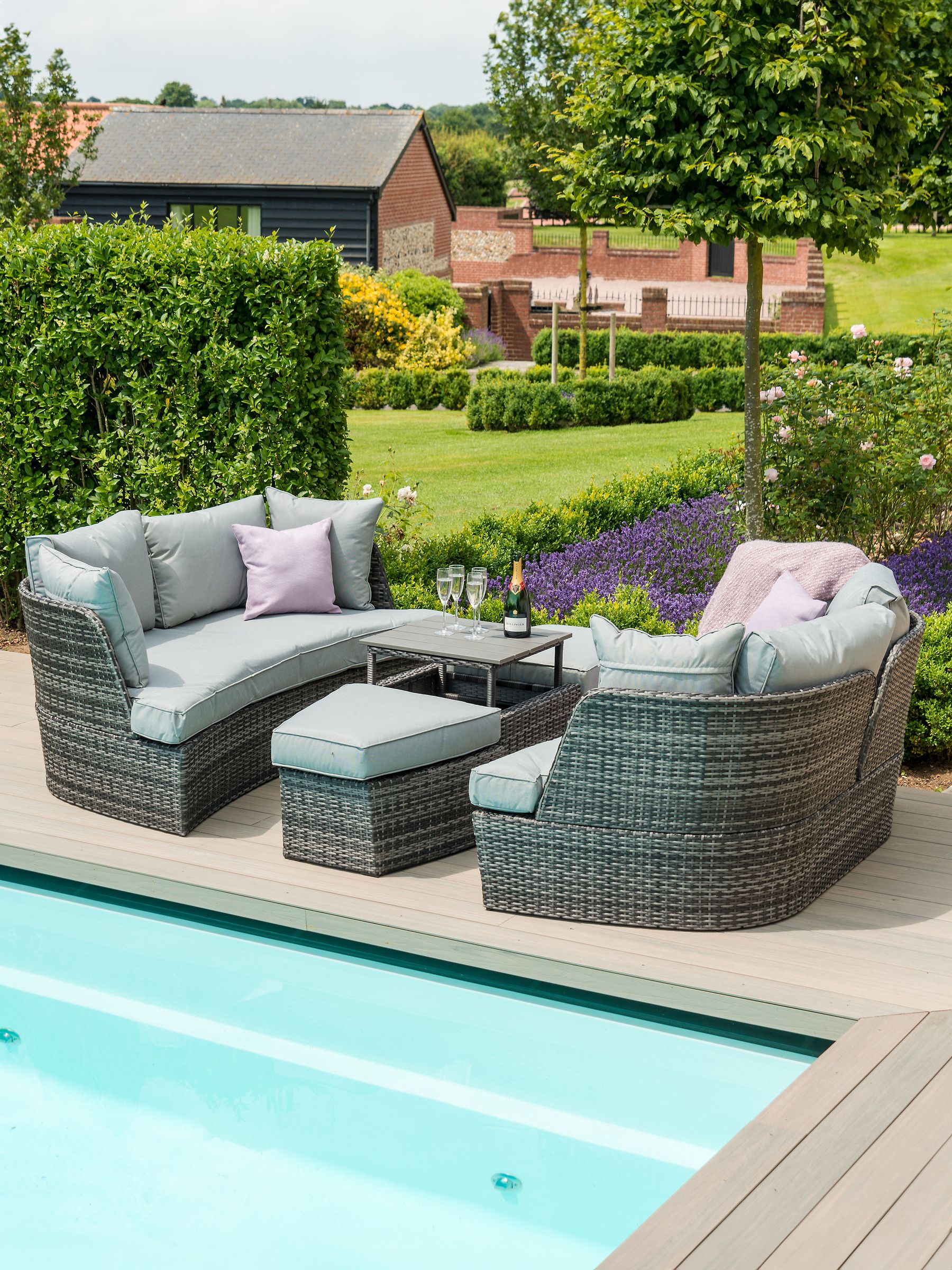 Cheltenham daybed discount