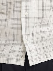 Casual Friday White Reine Linen Shirt - Image 5 of 8