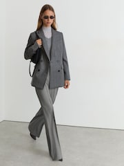 Reiss Grey Rosaria Woven Pintuck-Detail Flared Trousers - Image 7 of 8
