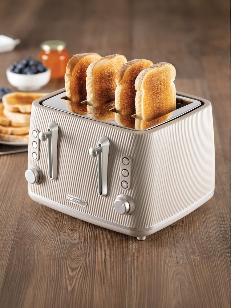 Daewoo Cream Cascade 4 Slice Toaster - Image 2 of 4