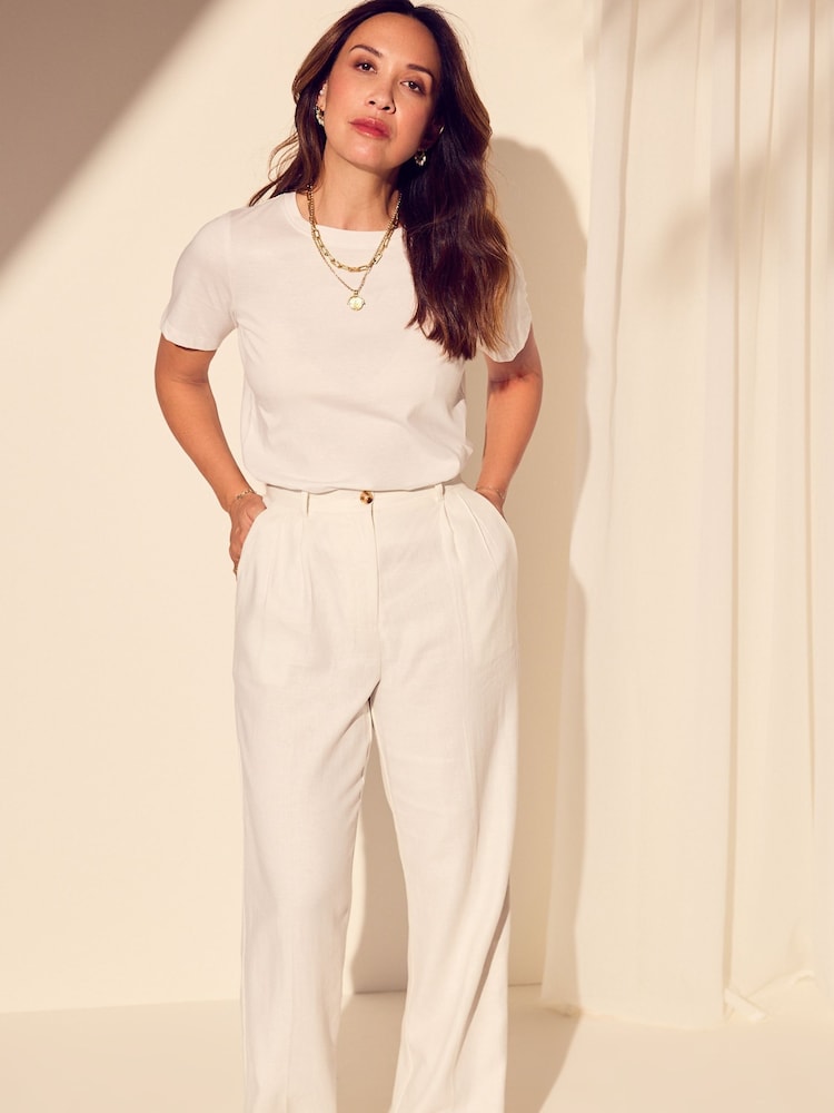 Pantalones blancos de lino de Myleene Klass - Imagen 2 de 4 Pantalones blancos de lino de Myleene Klass - Imagen 2 de 4