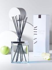 Collection Luxe Milan Green Apple & Magnolia 400ml Fragranced Reed Diffuser - Image 1 of 5
