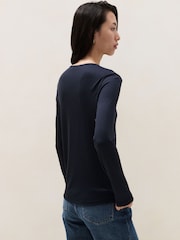 The White Company Button Henley Lightweight Rib Jersey Top - Bild 4 av 6