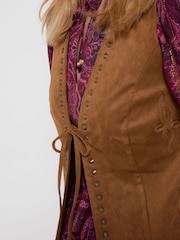 Joe Browns Boho Faux Suede Studded Waistcoat - Bild 2 von 6