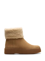 Clarks Brown Lined Torhill Turn Boots - Image 1 of 7