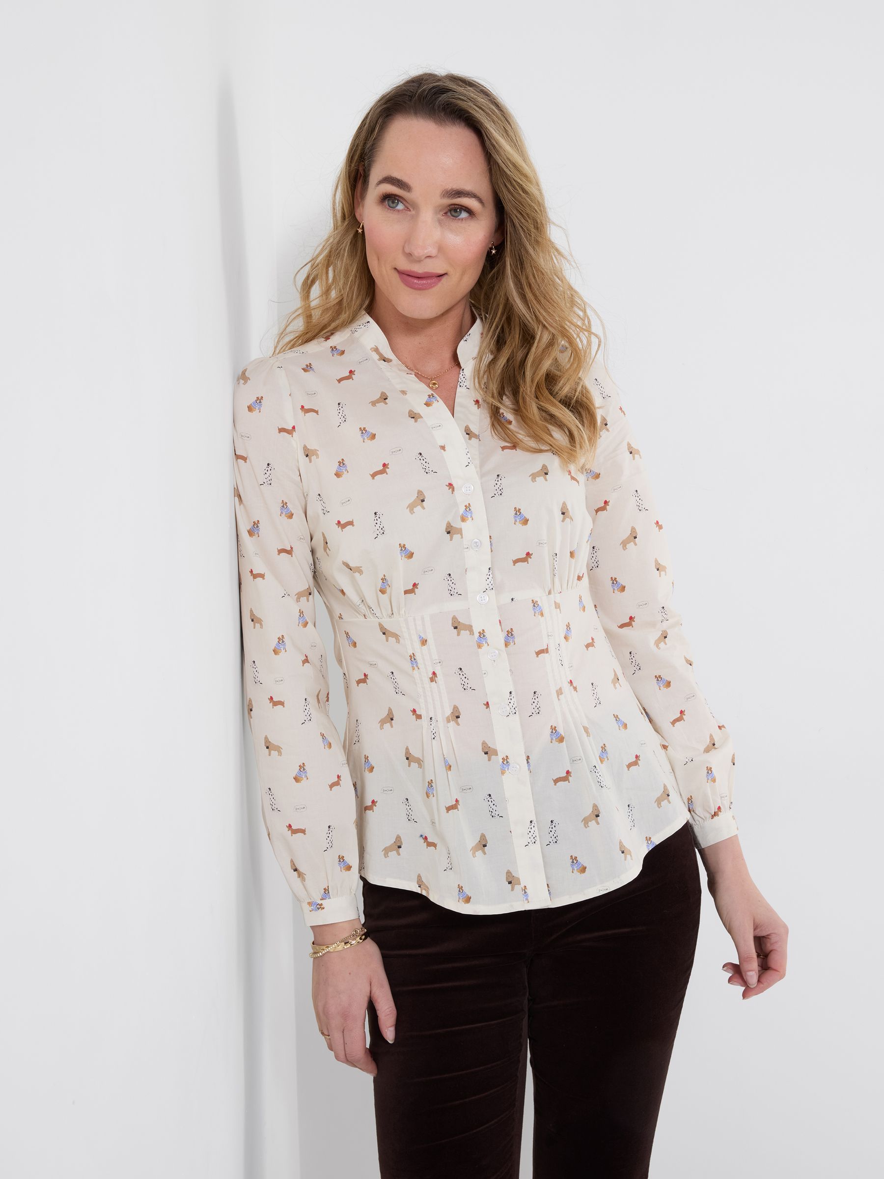 Joe Browns Women's White Button Through Dog Print Shirt In Size 24 - Image 4