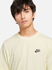 Nike Sail Club T-Shirt - Image 3 of 5