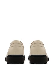 Clarks Cream Leather Splend Edge Shoes - Image 2 of 7