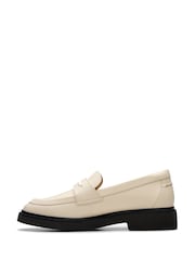 Clarks Cream Leather Splend Edge Shoes - Image 6 of 7