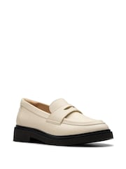 Clarks Cream Leather Splend Edge Shoes - Image 7 of 7
