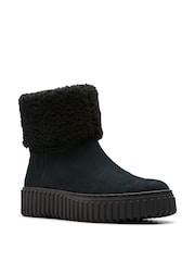 Clarks Black Lined Torhill Turn Boots - Image 3 of 7