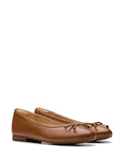 Clarks Brown Standard Fit (D) Leather Fawna Lily Shoes - Image 3 of 7