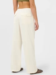 Sweaty Betty White Quinn Summer Cuffed Long Trousers - Image 3 of 6