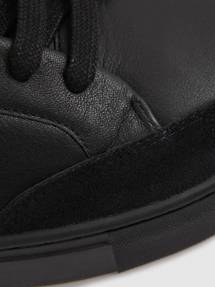 Reiss All Black Ashley Leather Low Top Trainers - Image 5 of 5