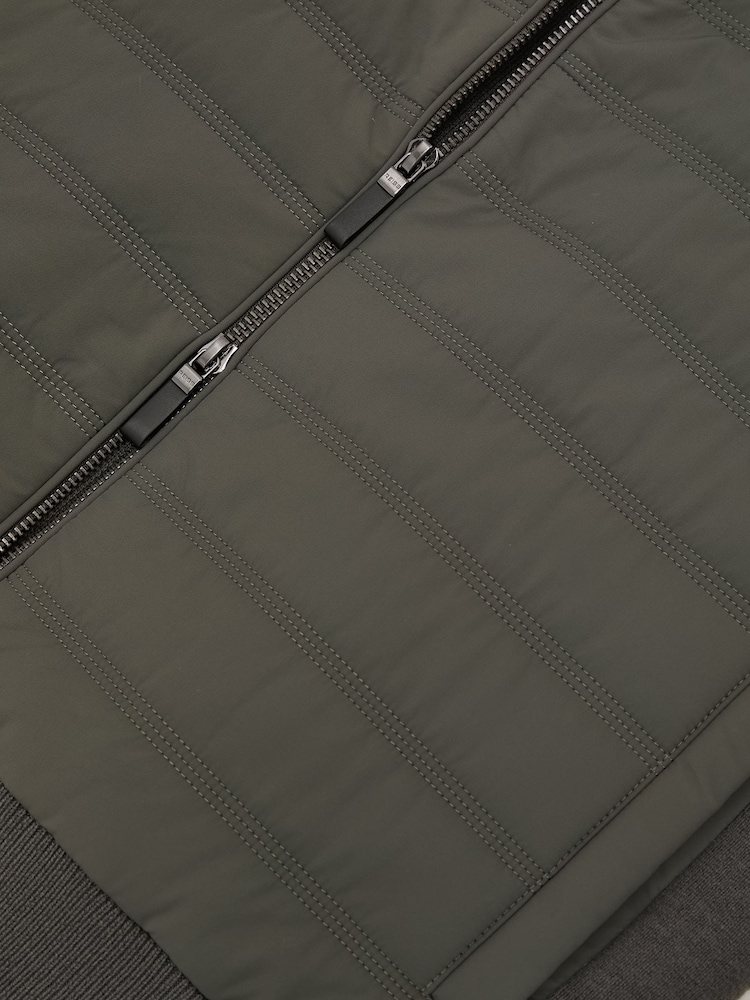 Reiss Army Green Newford Quilted Funnel-Neck Knitted Gilet - Image 8 of 8 Reiss Army Green Newford Quilted Funnel-Neck Knitted Gilet - Image 8 of 8