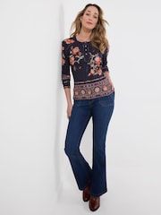 Zils - Joe Browns Alises apdrukāts rievots Henley tops - Attēls 2 no 5