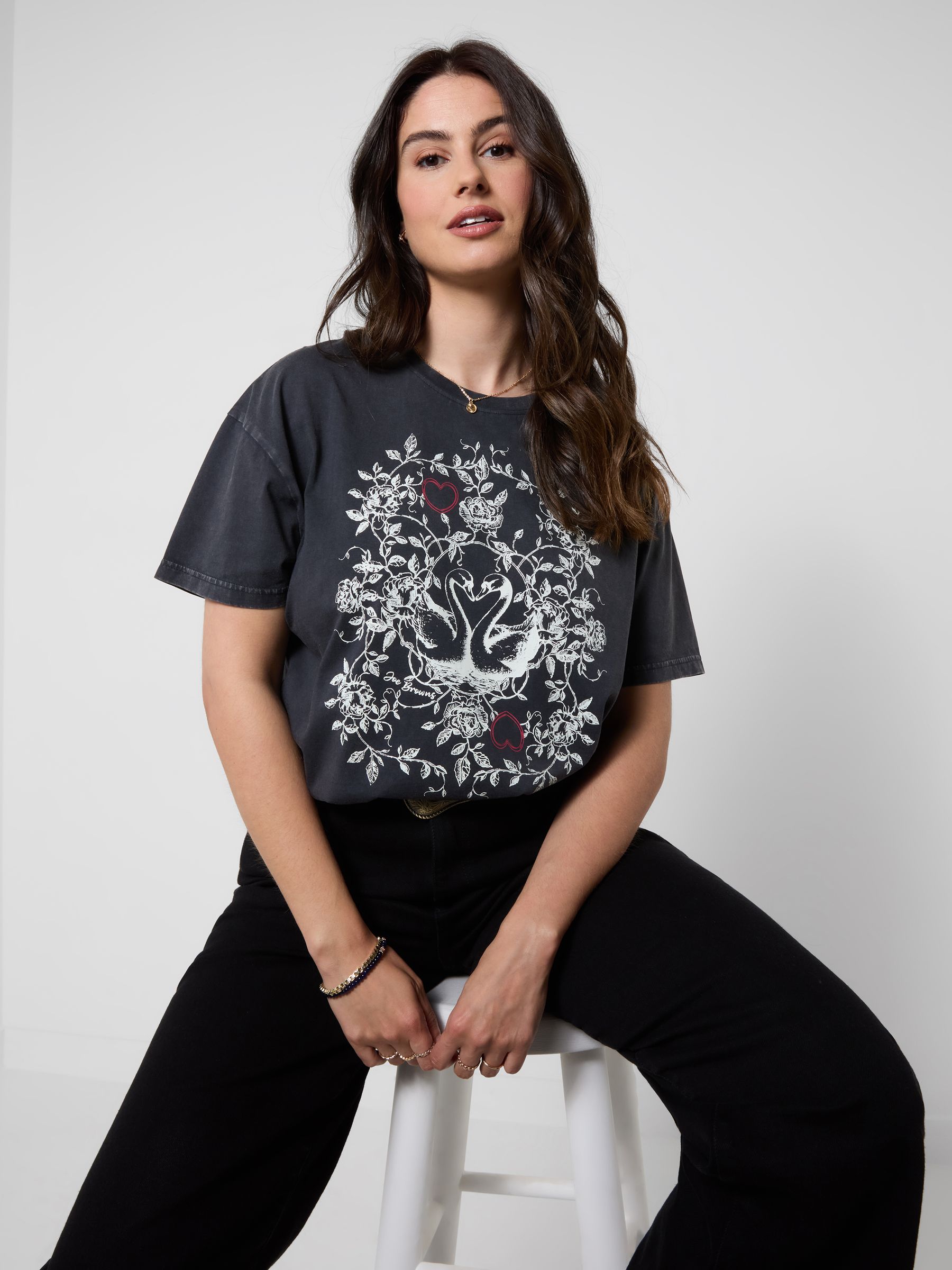 Short Sleeve Acid Wash Swan Graphic T-Shirt Size 20 Grey Women's - Image 2