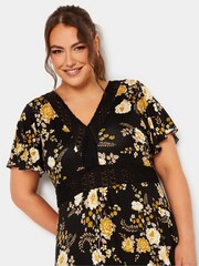 Yours Curve Black V-Neck Lace Detail Dress - Image 4 of 4