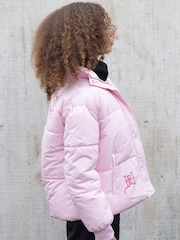 Hype X Ed Hardy Kids Cropped Pink Puffer Jacket - Image 6 of 9